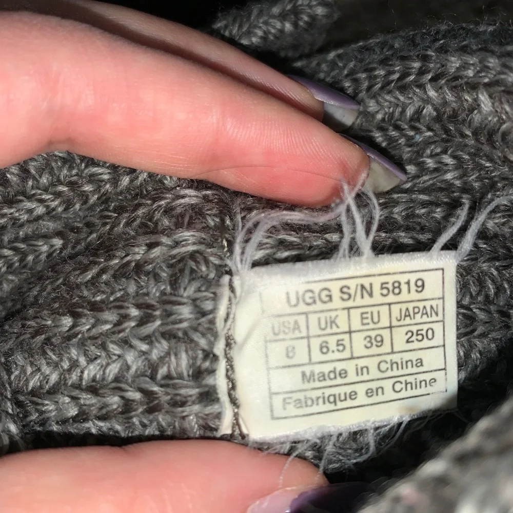 Grey sweater Ugg Boots